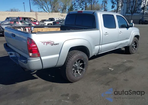 2007 Toyota Tacoma Prerunner V6 z USA, uszkodzony, nr VIN 5TEKU72N17Z330920